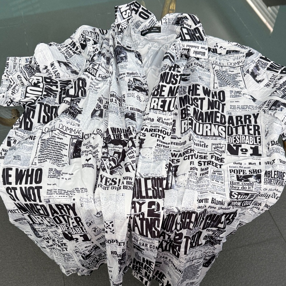 SHEIN Monochrome Newspaper Print Men's Shirt